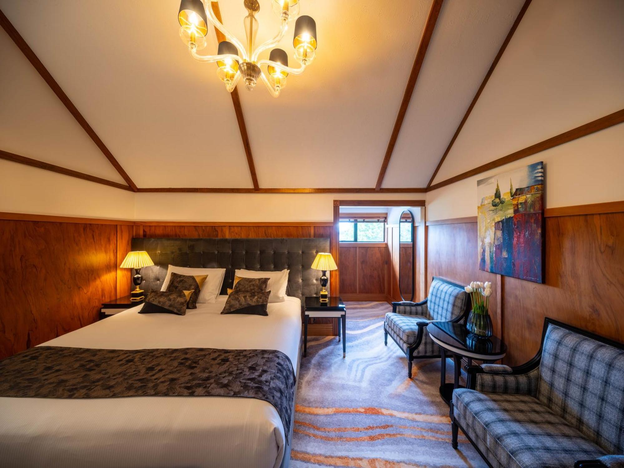 Hana Hotel 5*